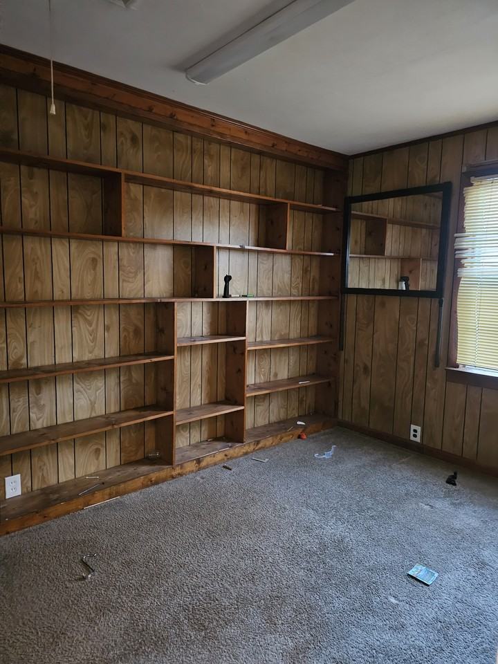 105 Rutland Cir #1 - Photo 4 of 6