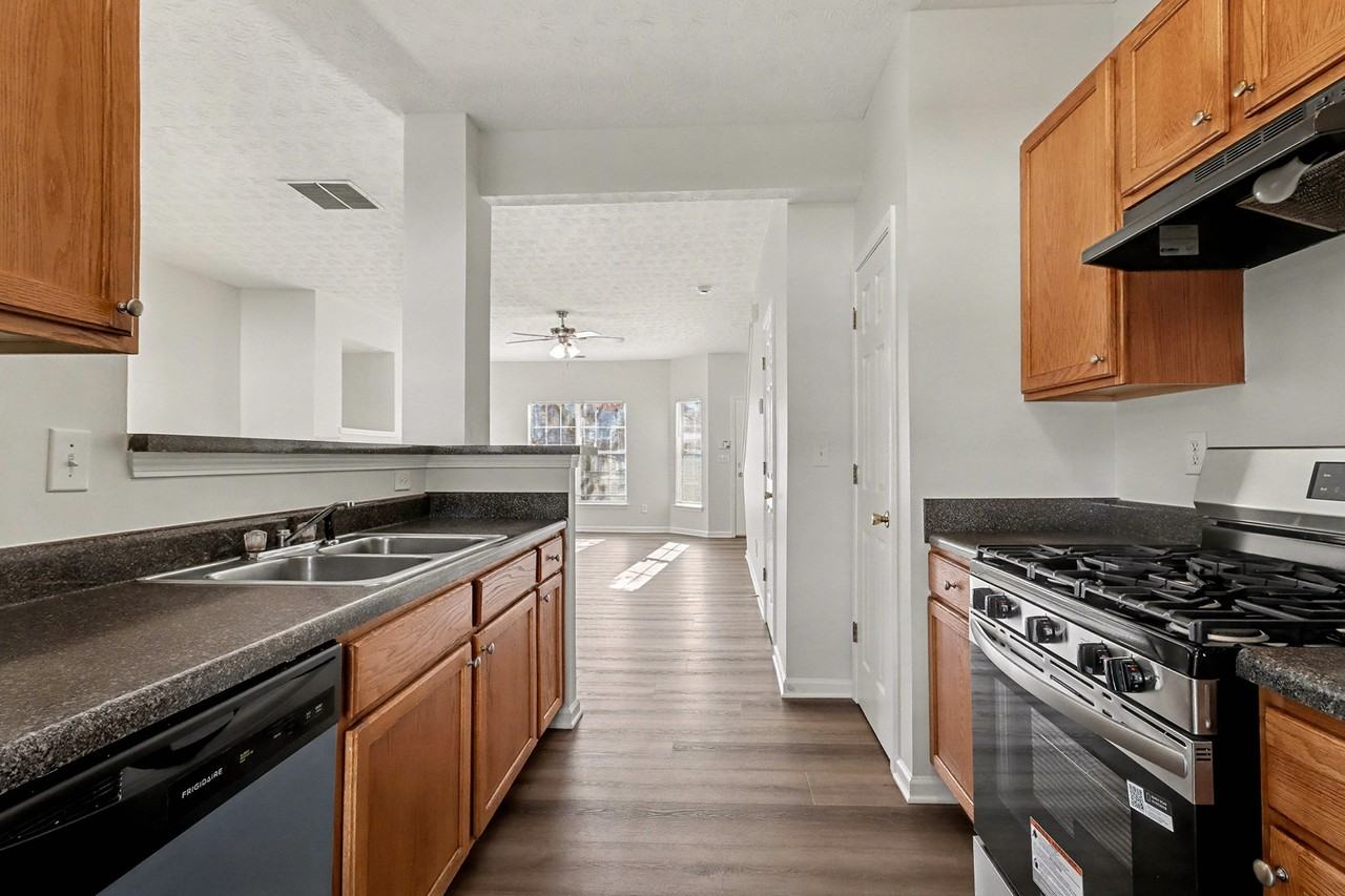 2559 Walden Lake Dr #1 - Photo 7 of 19