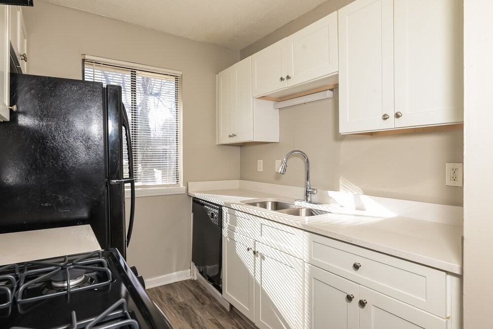 4691 Big Valley Ct - Photo 7 of 17