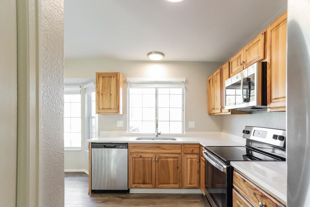 21287 E Powers Pl - Photo 6 of 17