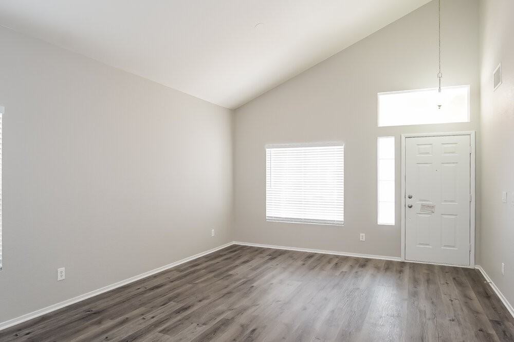 5535 Black Sea Ct - Photo 2 of 15