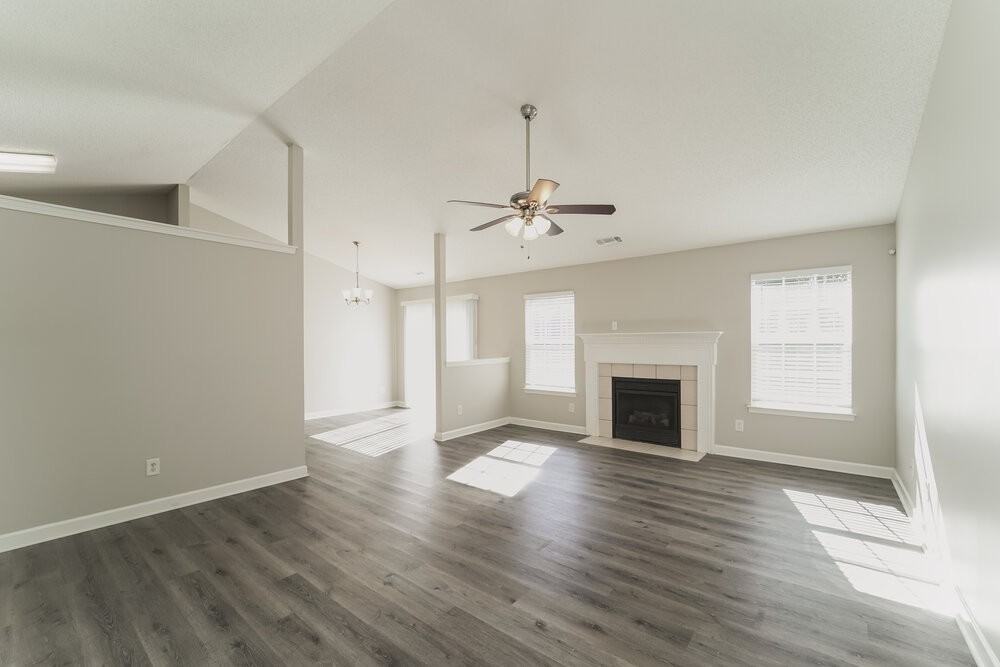 4087 Counselors Dr - Photo 4 of 19