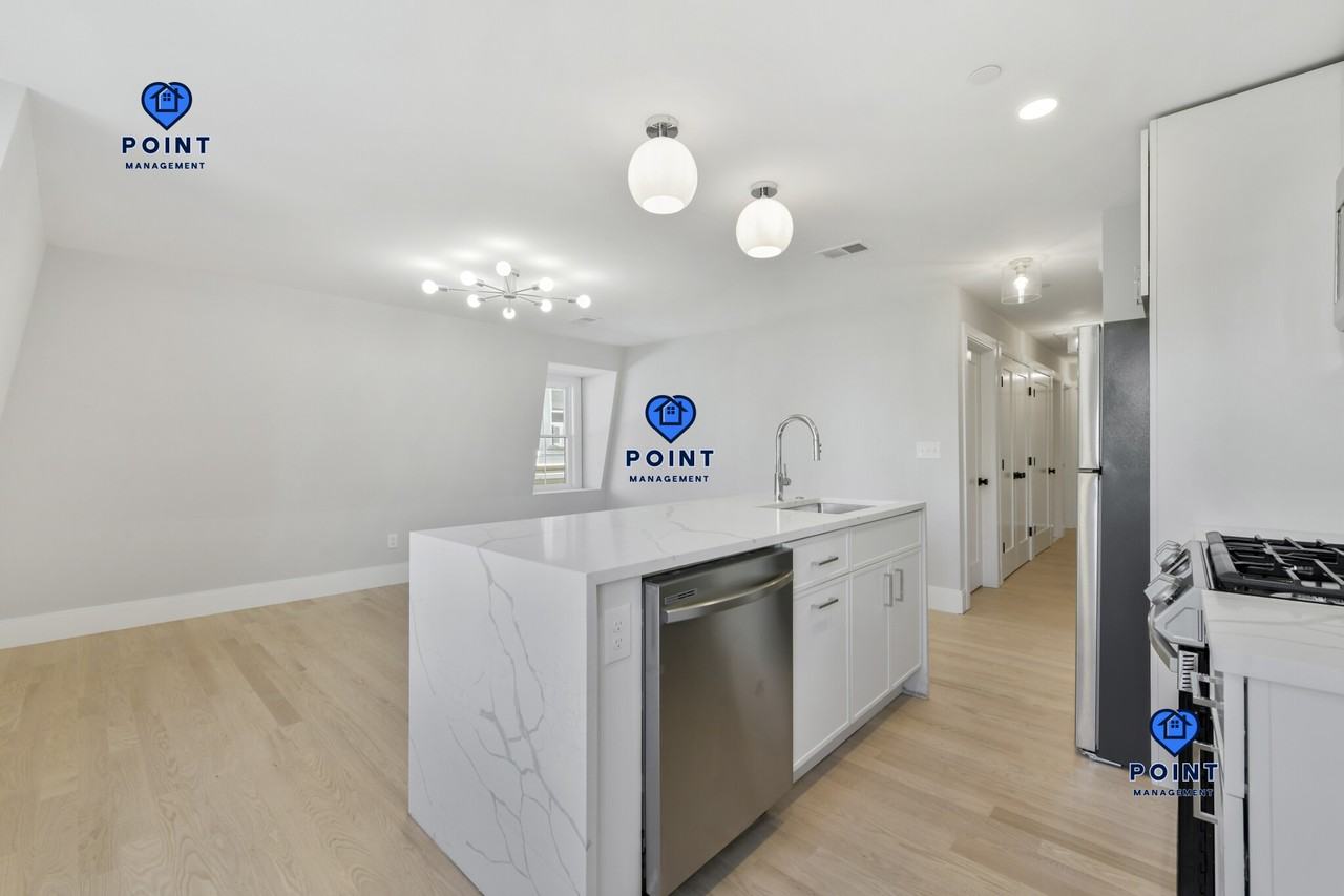 229 Princeton St #7 - Photo 4 of 13