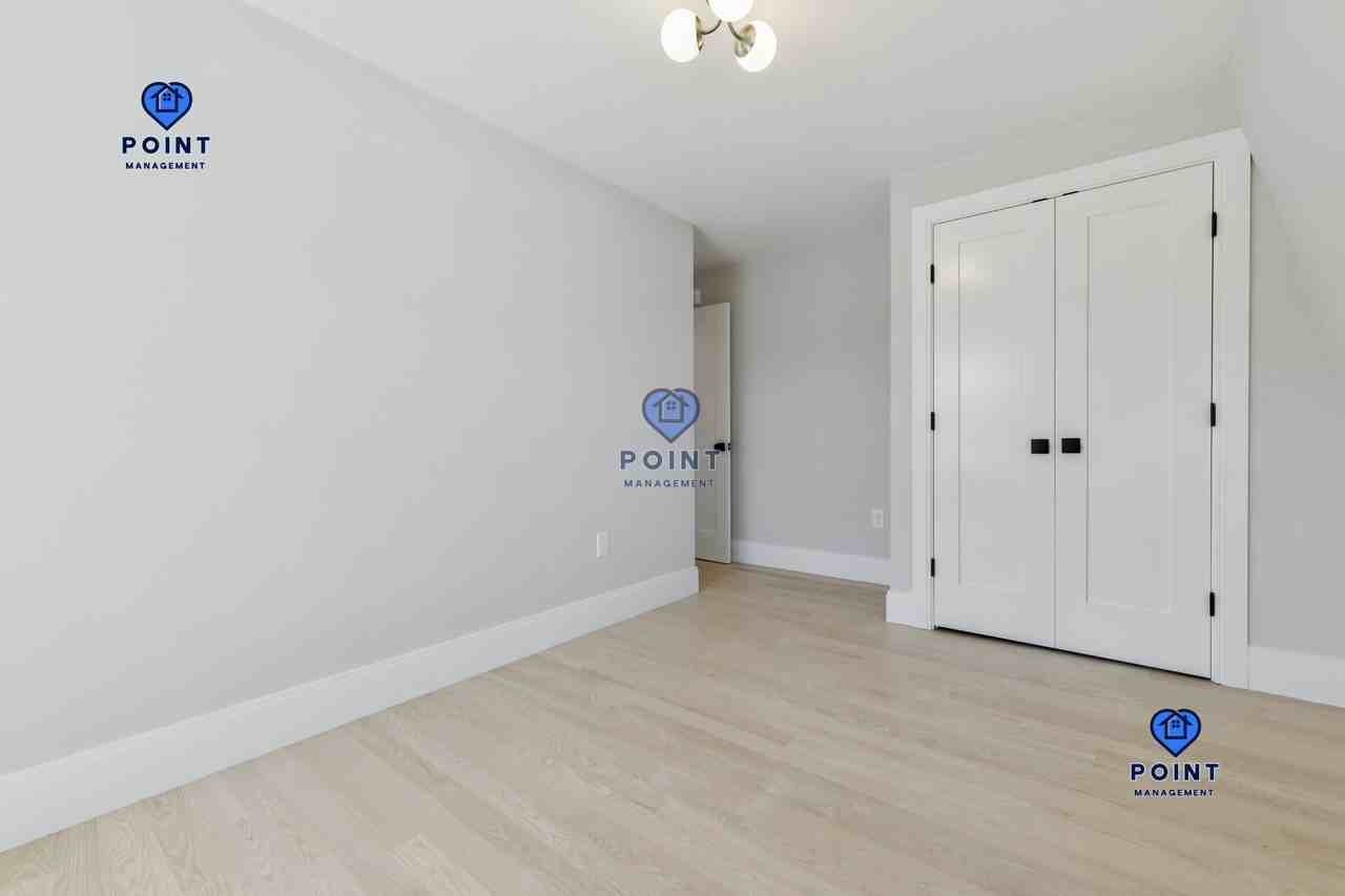 229 Princeton St #4 - Photo 5 of 8
