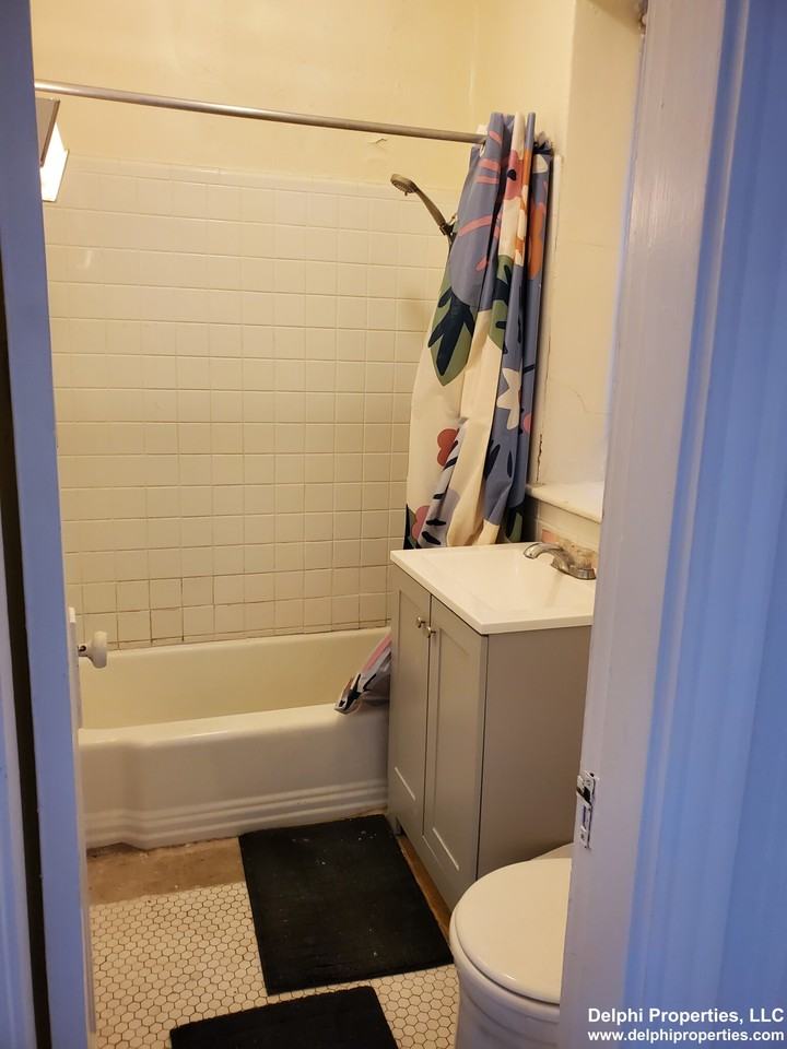 1619 Massachusetts Ave #6 - Photo 4 of 18