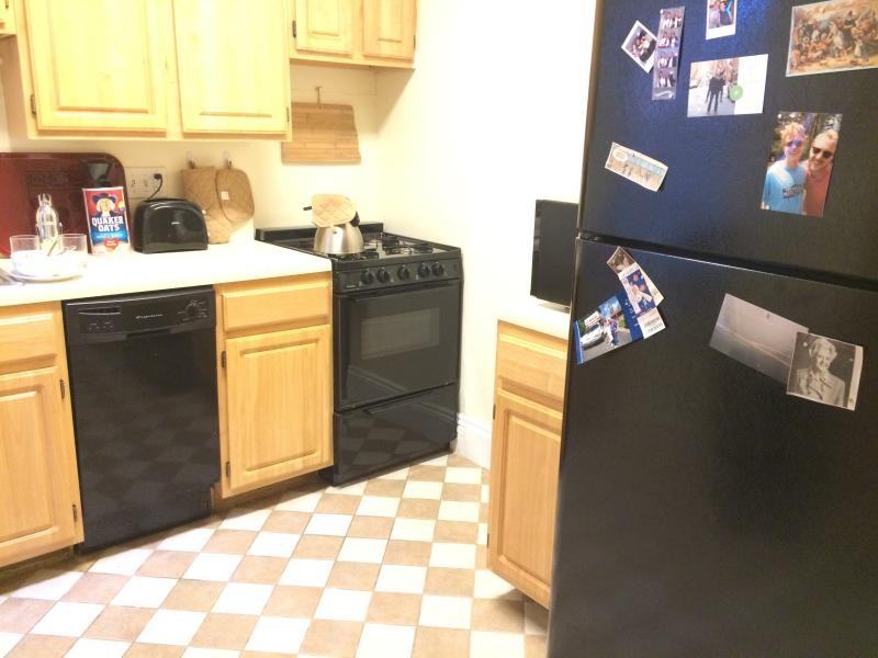 1619 Massachusetts Ave #6 - Photo 7 of 18