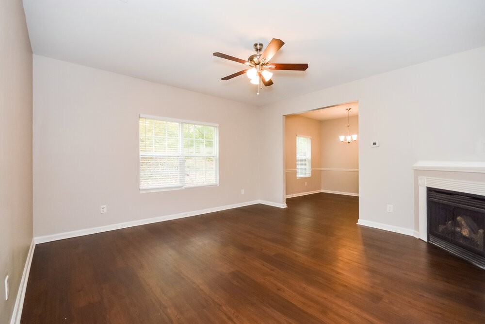 5040 Pioneer Pkwy - Photo 4 of 17