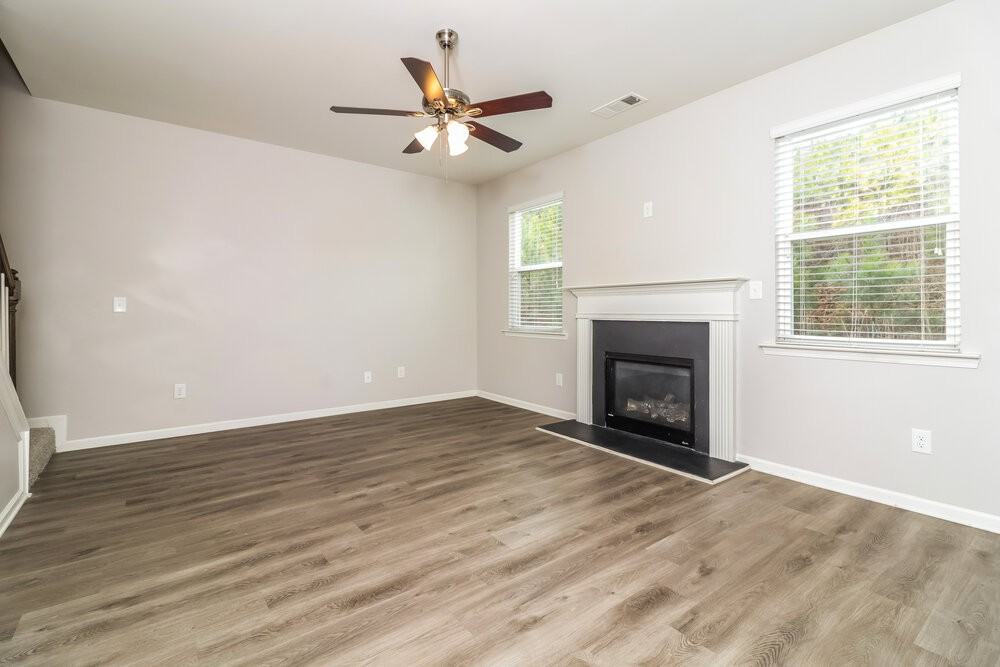 30 Calm Waters Ave - Photo 5 of 17