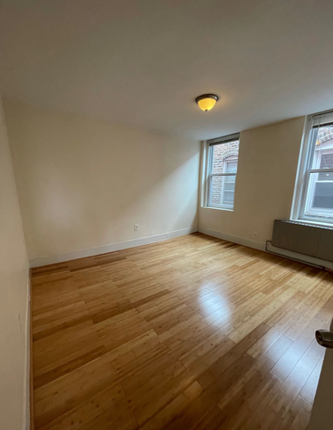 213 Maverick St #6 - Photo 5 of 9