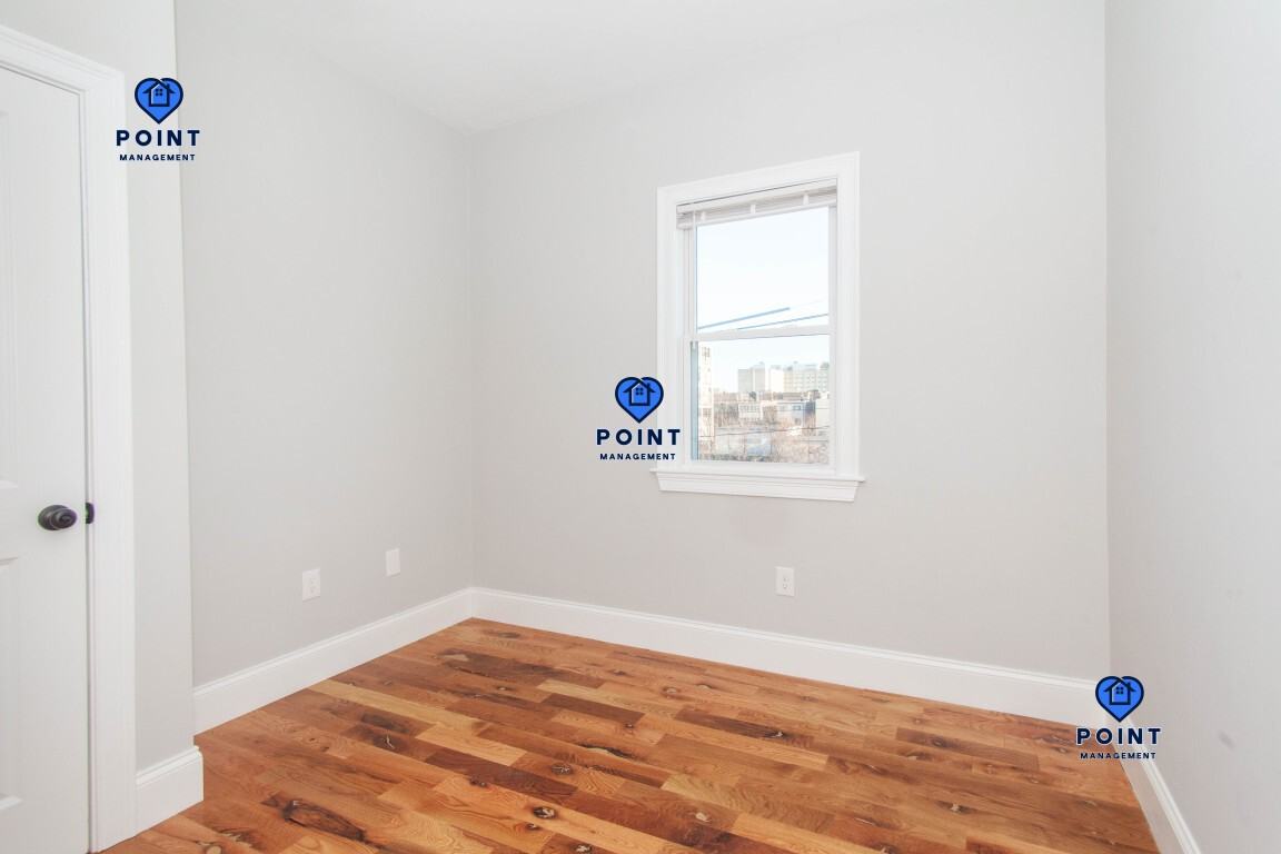 131 Bremen St #1 - Photo 6 of 14