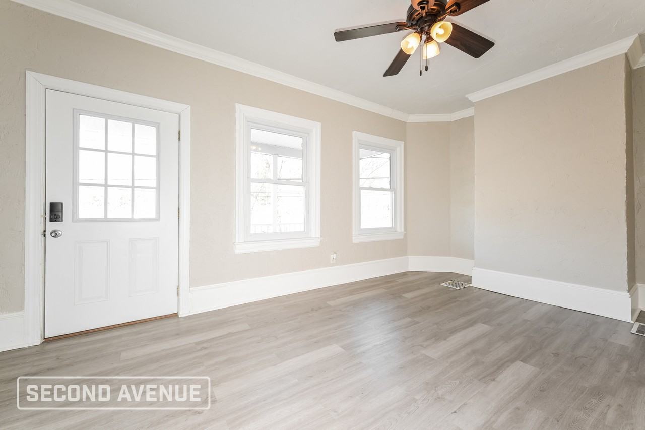 8012 Elkhart St - Photo 6 of 28