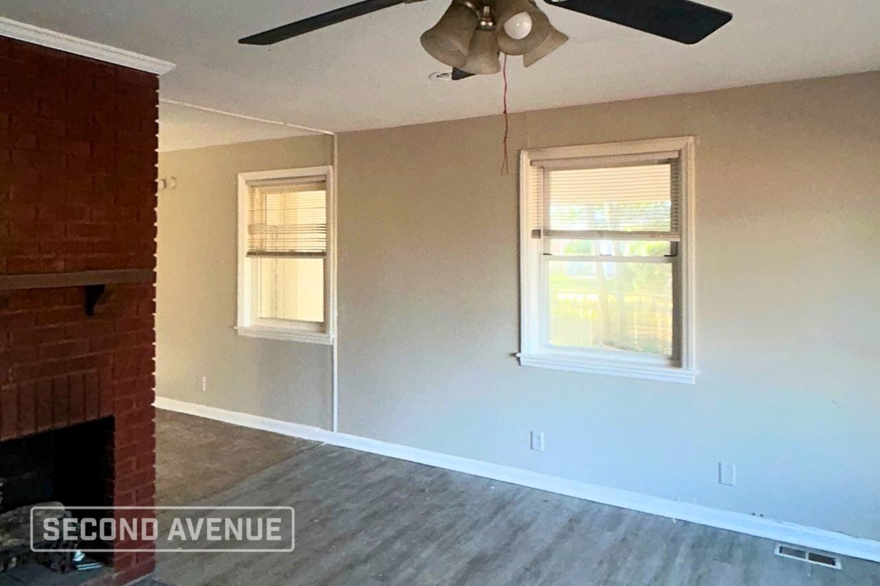 2728 Barry Dr - Photo 3 of 11