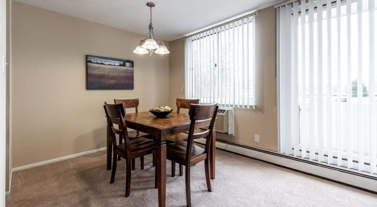 The Westbury Apartments - Photo 4 of 13