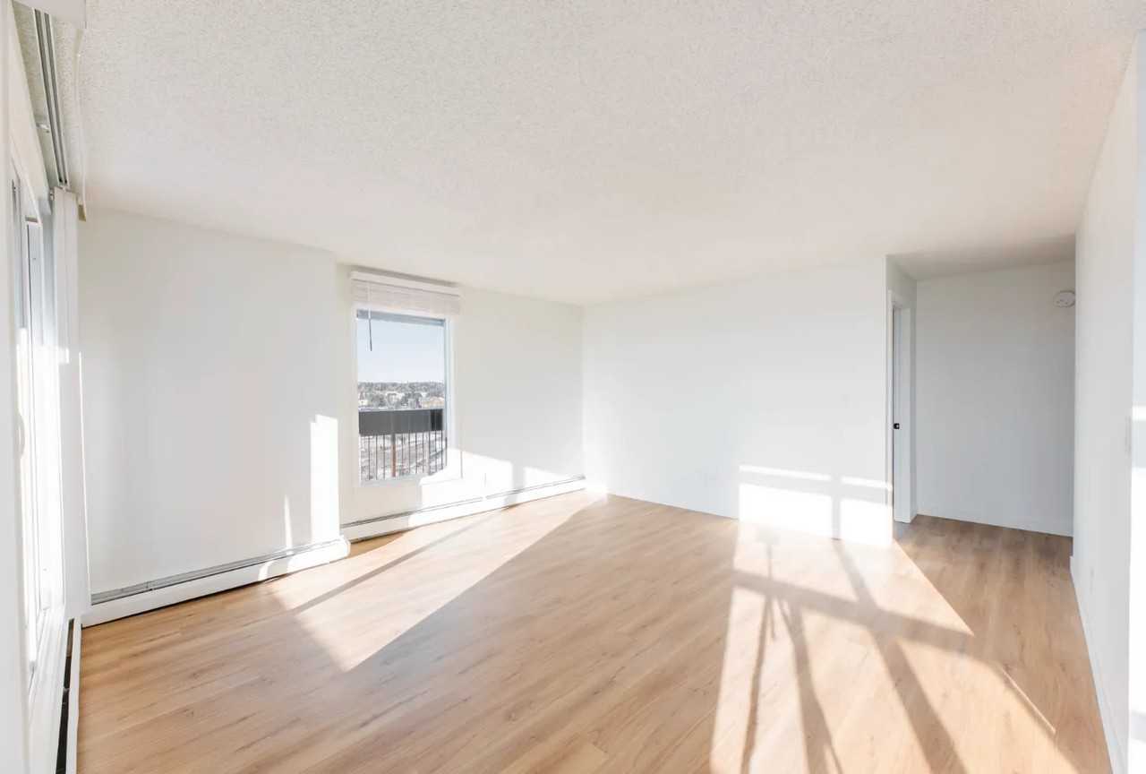 The Pinnacle - Photo 6 of 50