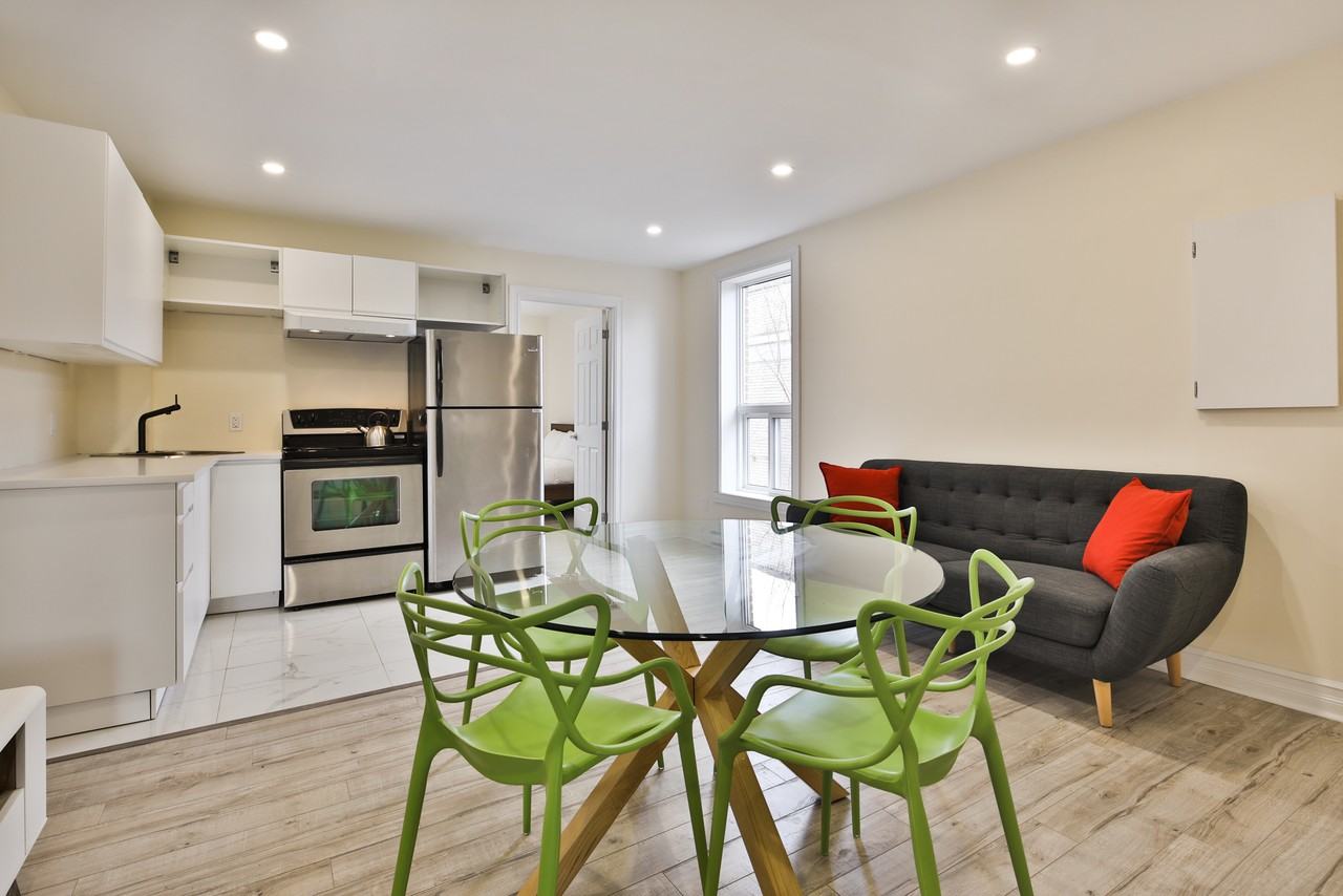 1439-1449 Dorion - Photo 3 of 10