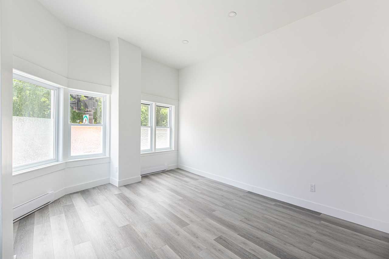 2002-2010 St Andre - Photo 6 of 18