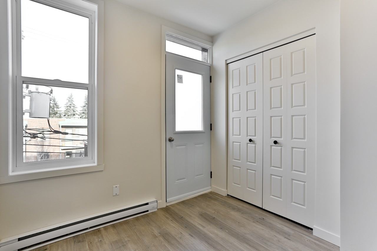 2110-2120 Rue Fullum - Photo 4 of 12