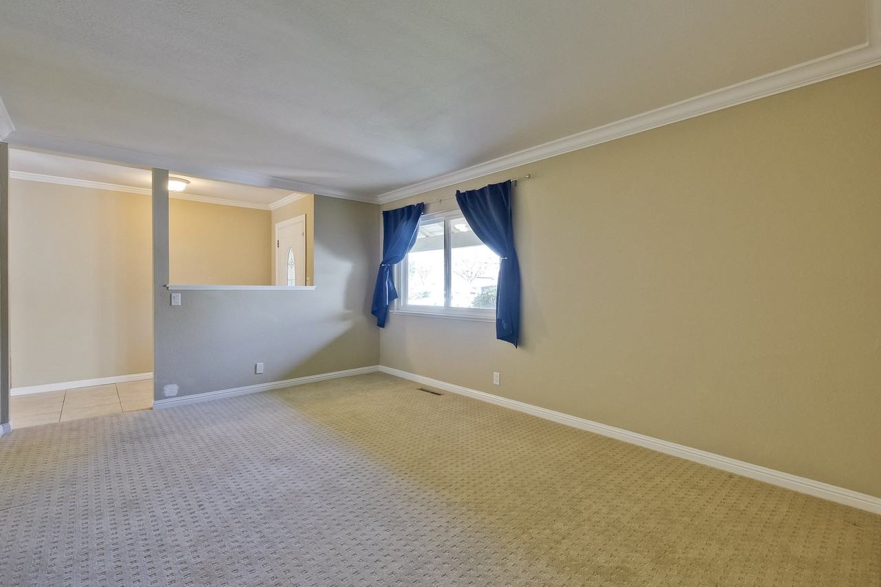 1276 Greenbriar Ave - Photo 3 of 18