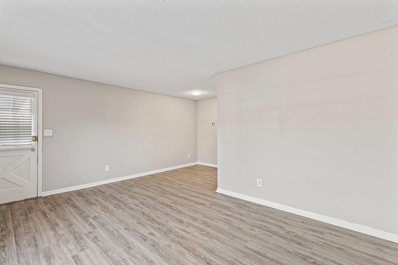 Center Pointe - Photo 5 of 28