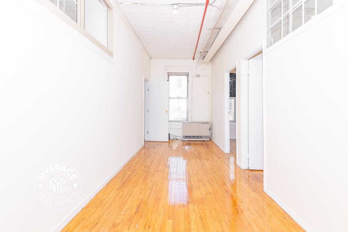 175 Stockholm St #306 - Photo 6 of 18