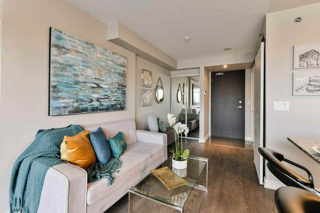 11 Superior Avenue - Photo 2 of 8