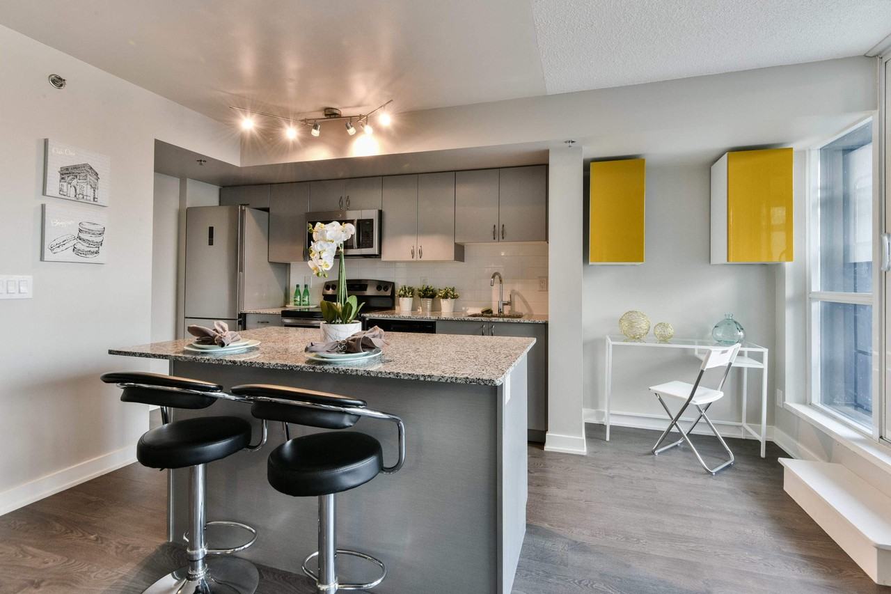 11 Superior Avenue - Photo 5 of 8