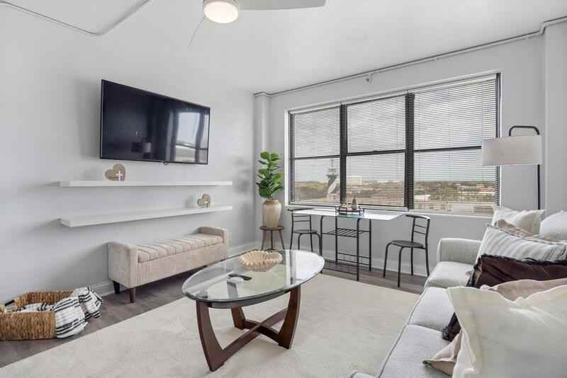 311 W Ashley St #706 - Photo 5 of 33