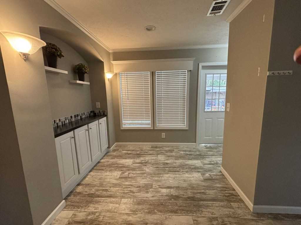 16 Glen Cove Ct - Photo 7 of 32