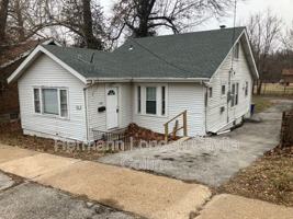 featured image of 135 Hereford Ave