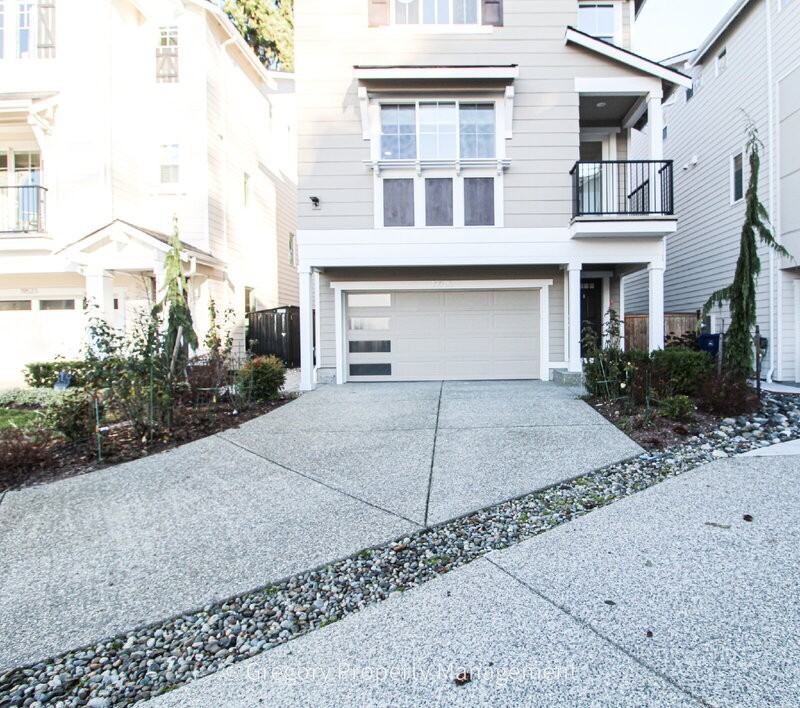 19525 3rd Dr Se - Photo 2 of 27