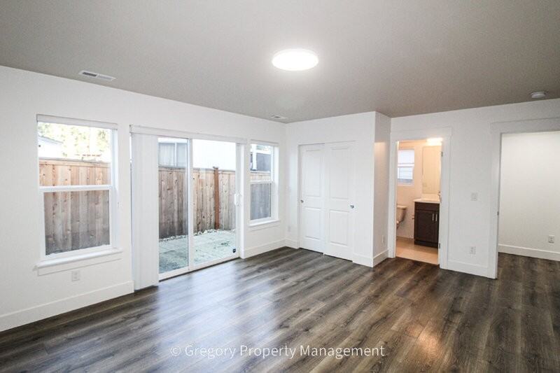 19525 3rd Dr Se - Photo 5 of 27