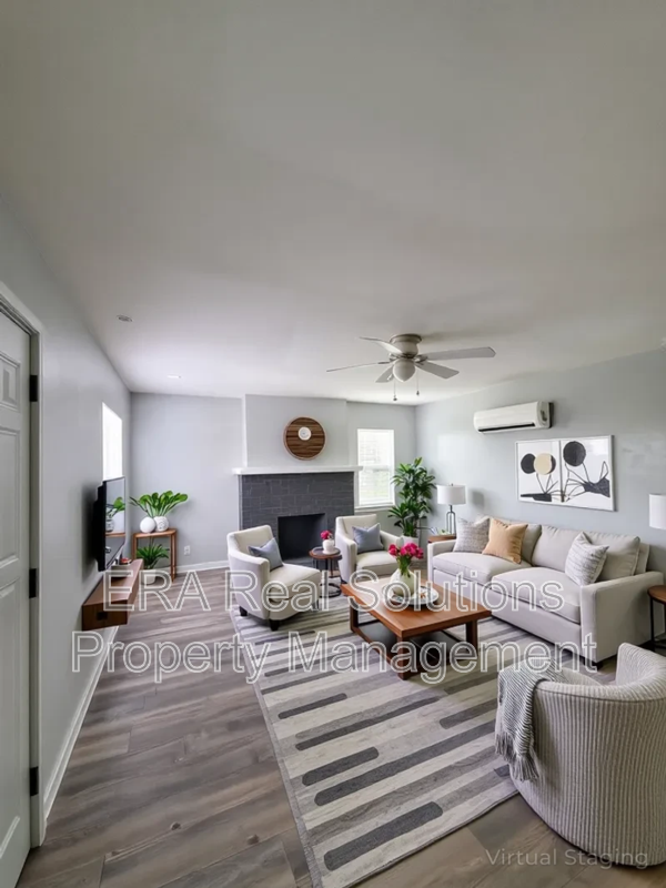 1092 Oakwood Ave - Photo 2 of 13