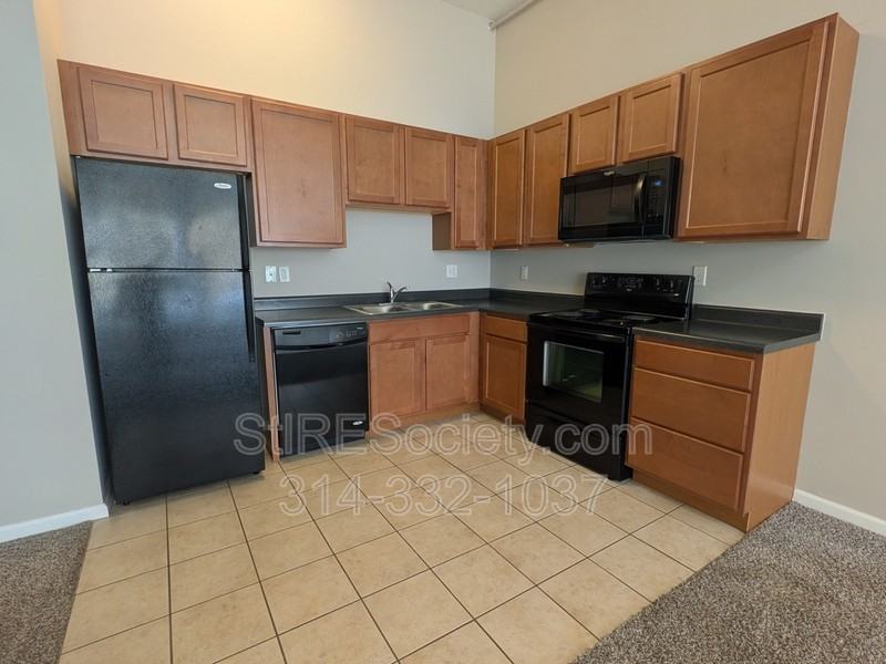 7026 Pennsylvania Ave - Photo 4 of 10