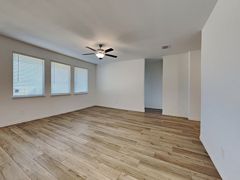 6928 Falconer Way - Photo 5 of 18