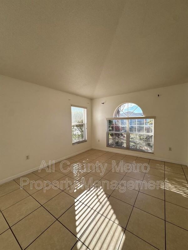 591 Drayton Rd - Photo 4 of 28