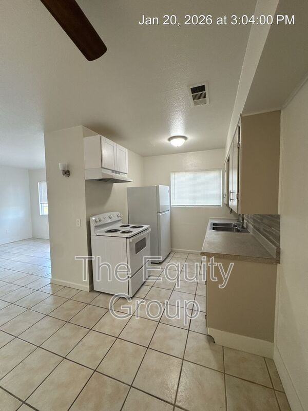 320 S Crespi Ave - Photo 5 of 16