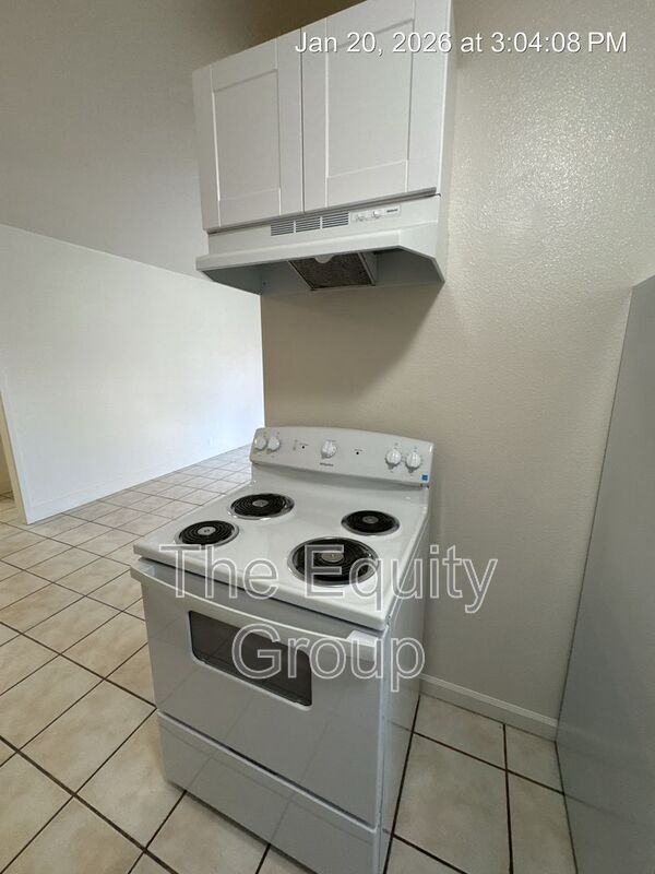 320 S Crespi Ave - Photo 7 of 16