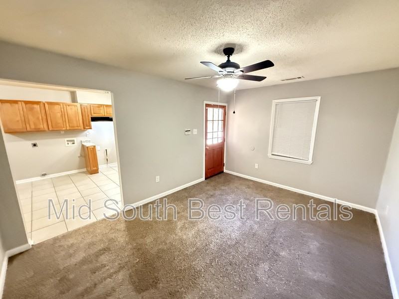 909 Calvin Rd - Photo 2 of 15