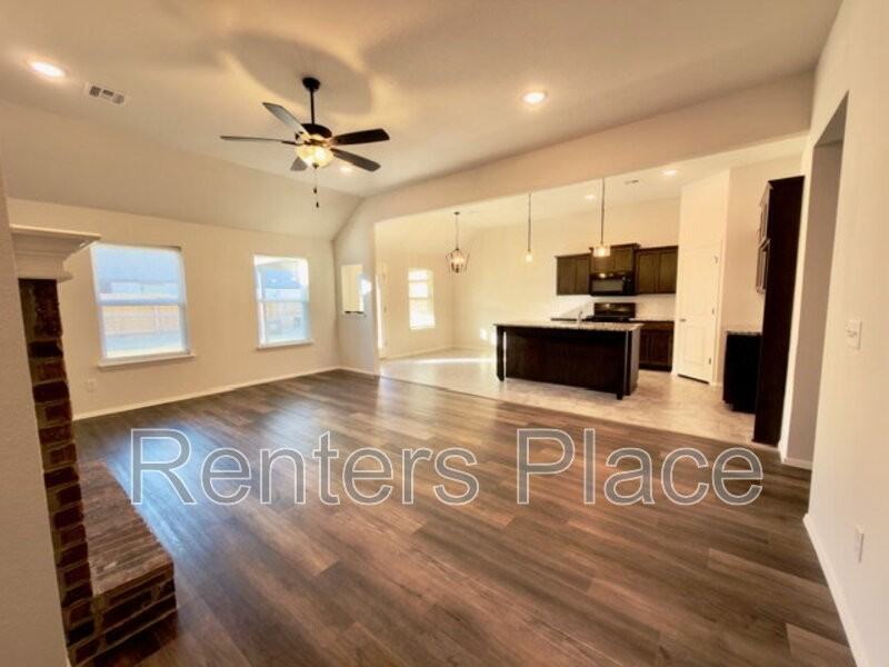 12308 S Maplewood Ave - Photo 5 of 20