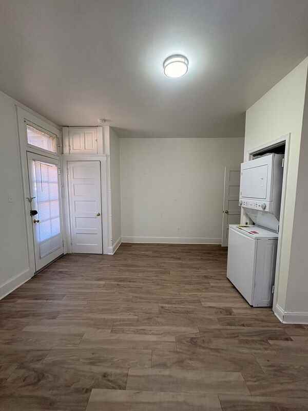 3043 Gilman Ter - Photo 3 of 18