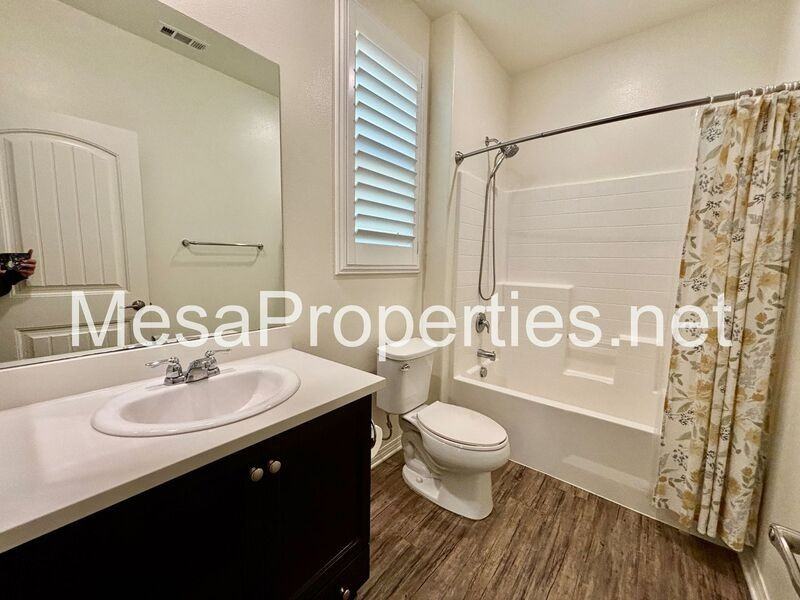 15595 Sesame Seed Ave - Photo 5 of 31