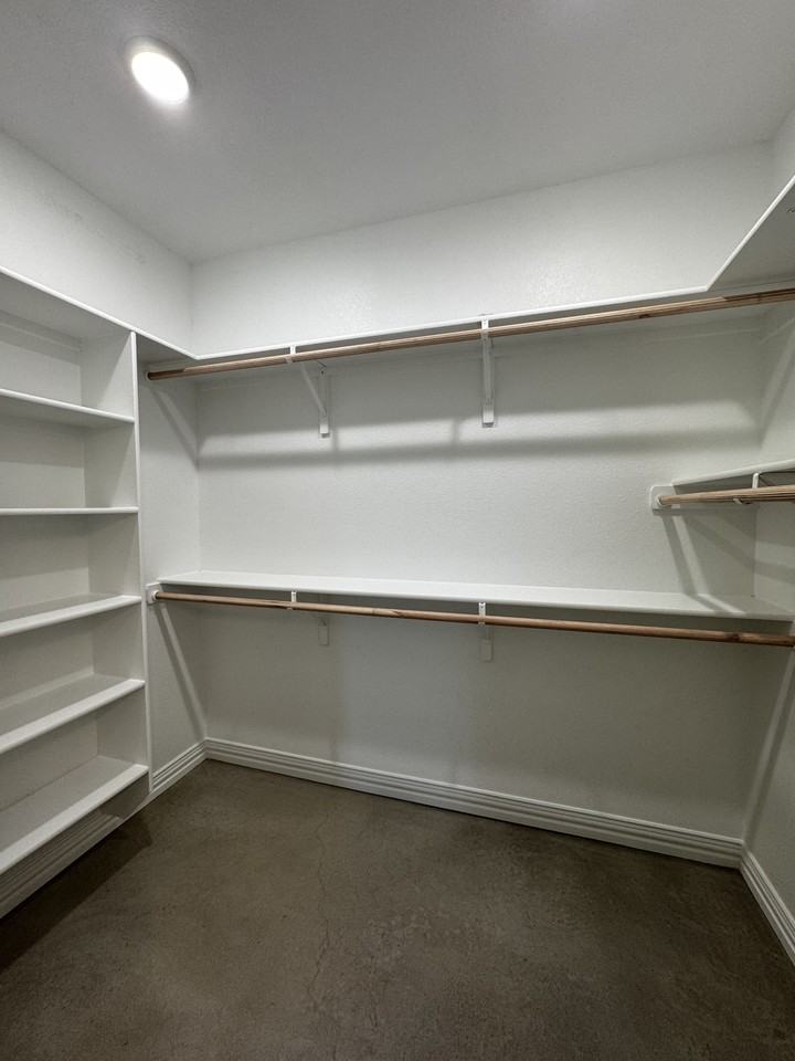 2419 Briar Hollow Drive - Photo 7 of 11