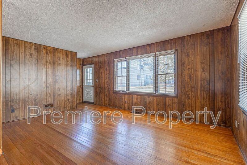 6123 Hadley St - Photo 2 of 9