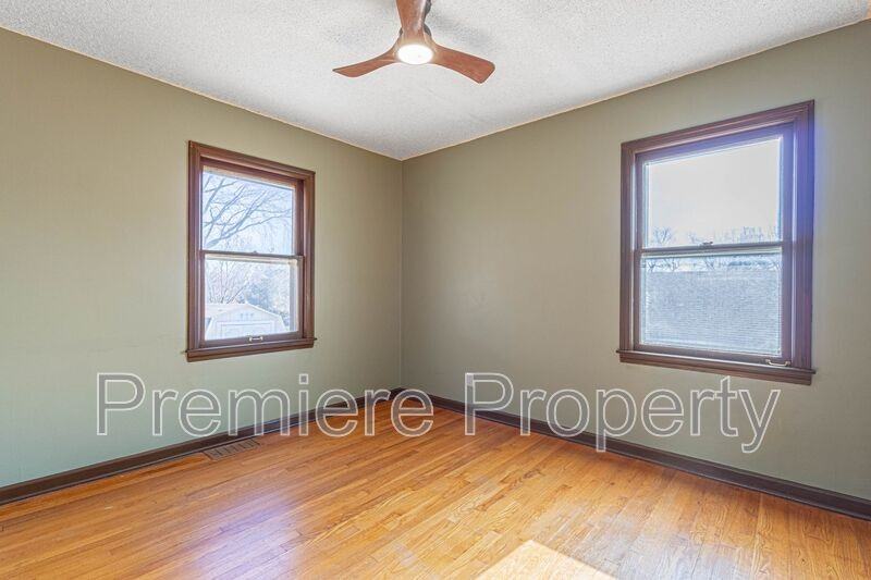 6123 Hadley St - Photo 6 of 9