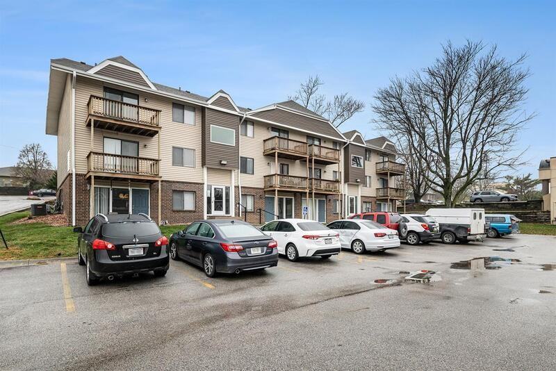 11806 Arbor St #5 - Photo 2 of 12