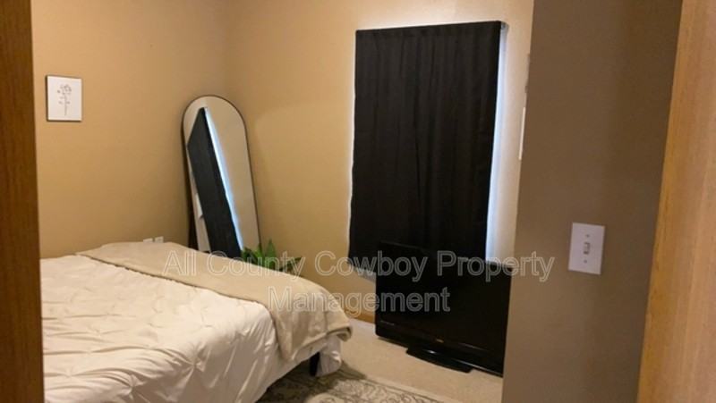 621 Mitchell St #5 - Photo 5 of 7