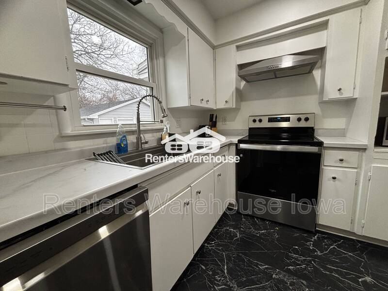 2816 Vine St - Photo 6 of 23