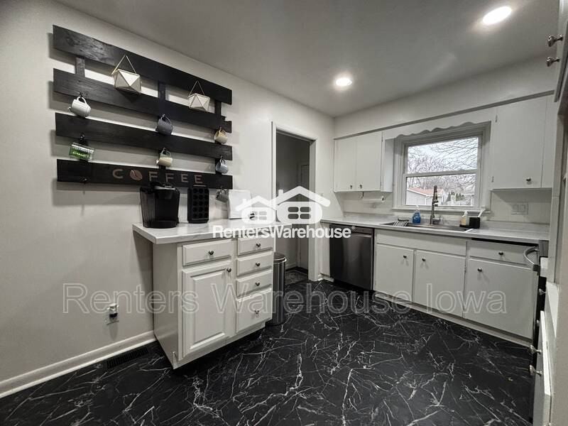 2816 Vine St - Photo 7 of 23