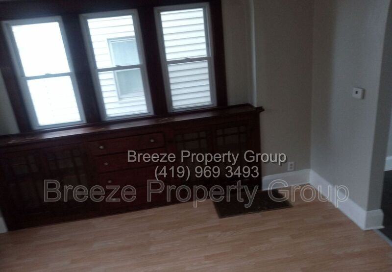 733 E Oakland St - Photo 5 of 8