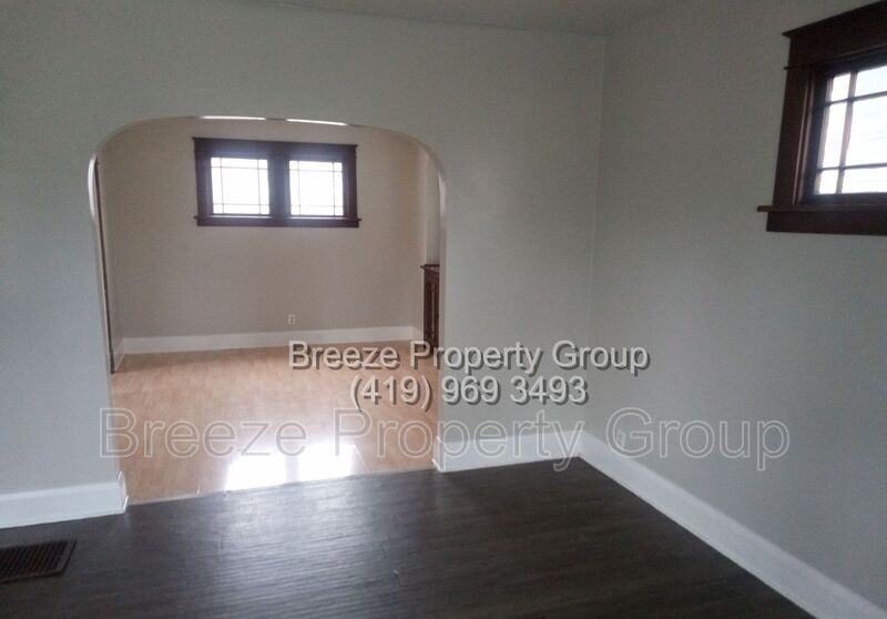 733 E Oakland St - Photo 6 of 8